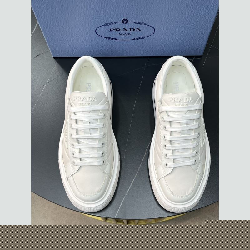 Pra*a sneakers